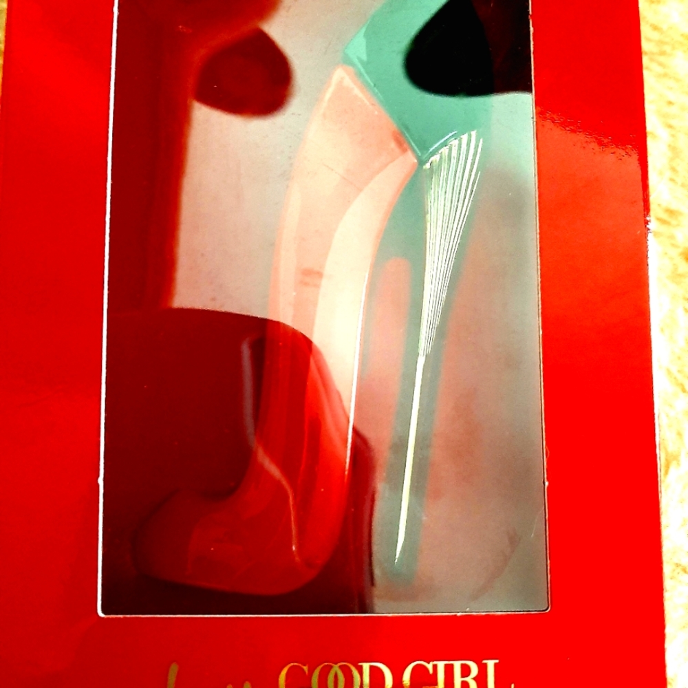 Brand New Very Good Girl by Carolina Herrera eau de parfum. .24 fl oz splash.